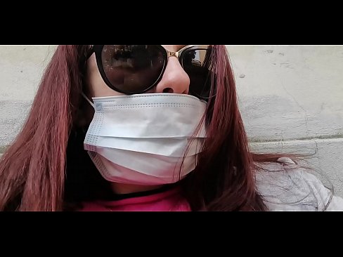 ❤️ Η Νικολέτα εκδικείται τον γείτονά της και κατουράει στο γκαράζ του (Ειδικό Covid19 Ιταλική καραντίνα) ☑ Σπιτικό πορνό ❌️❤