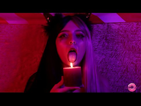 ❤️ Μια παθιασμένη πίπα από ένα σέξι Succubus με ένα σπέρμα στο στόμα της. ☑ Σπιτικό πορνό ❌️❤